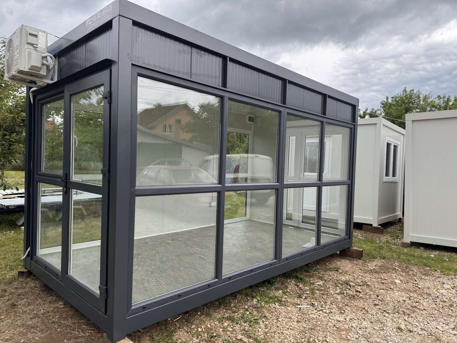 Gradjevinski kontejner portirnica po zahtevu kupca